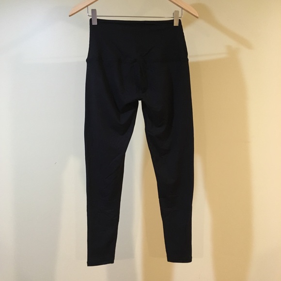 Wide Waistband Super Soft Stretchy Yoga Leggings w Pocket - Picture 5 of 5